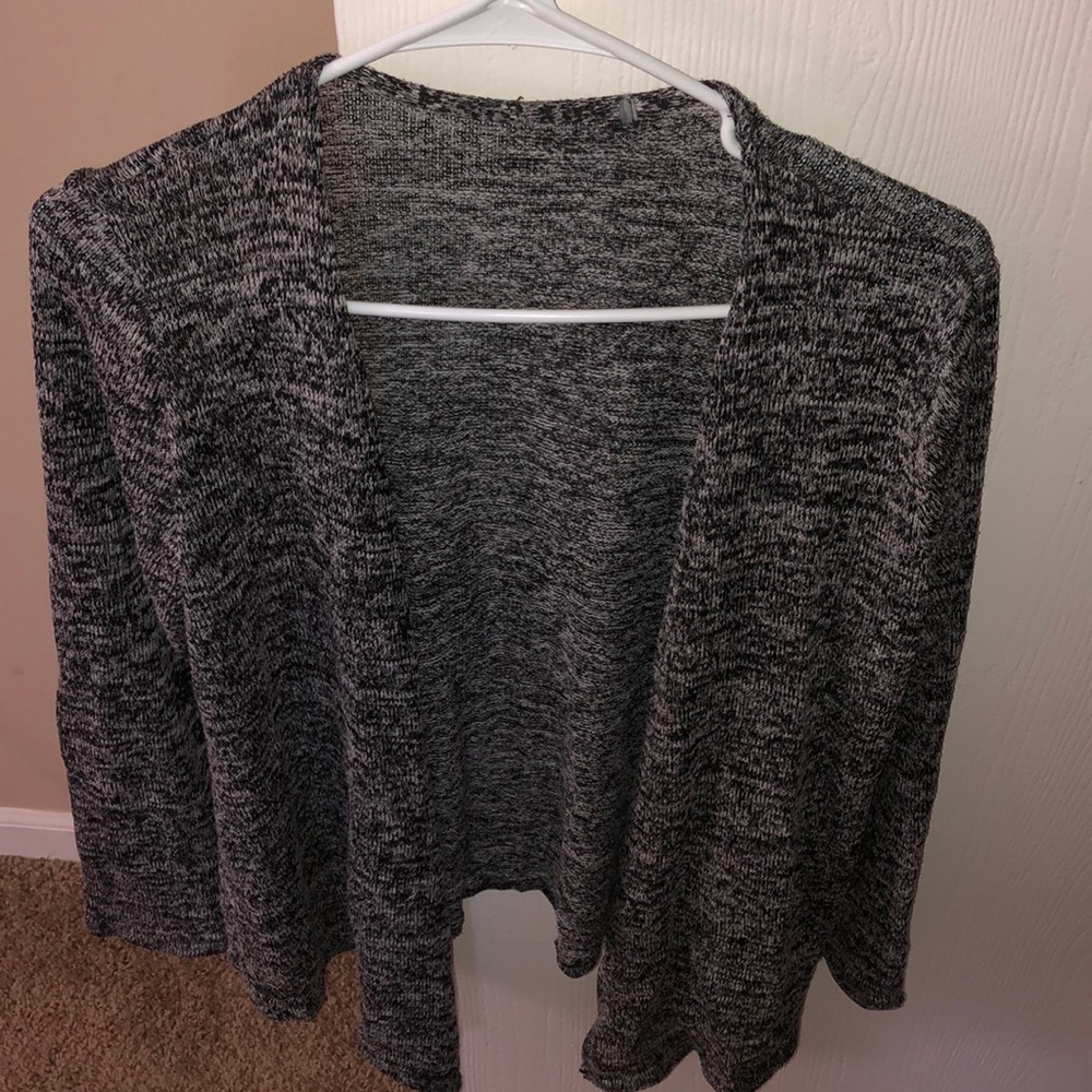 Gray, long sleeve sweater top
